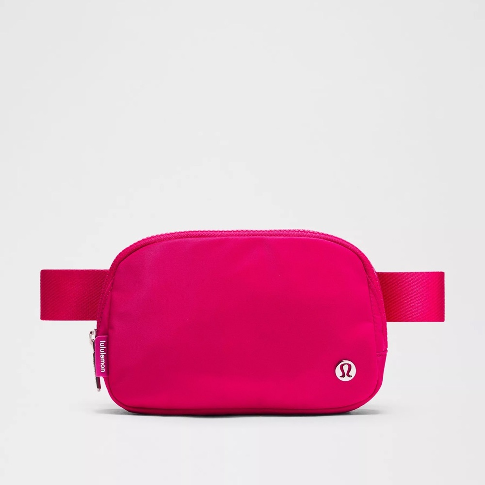 new lululemon athletica Everywhere Belt Bag 1L